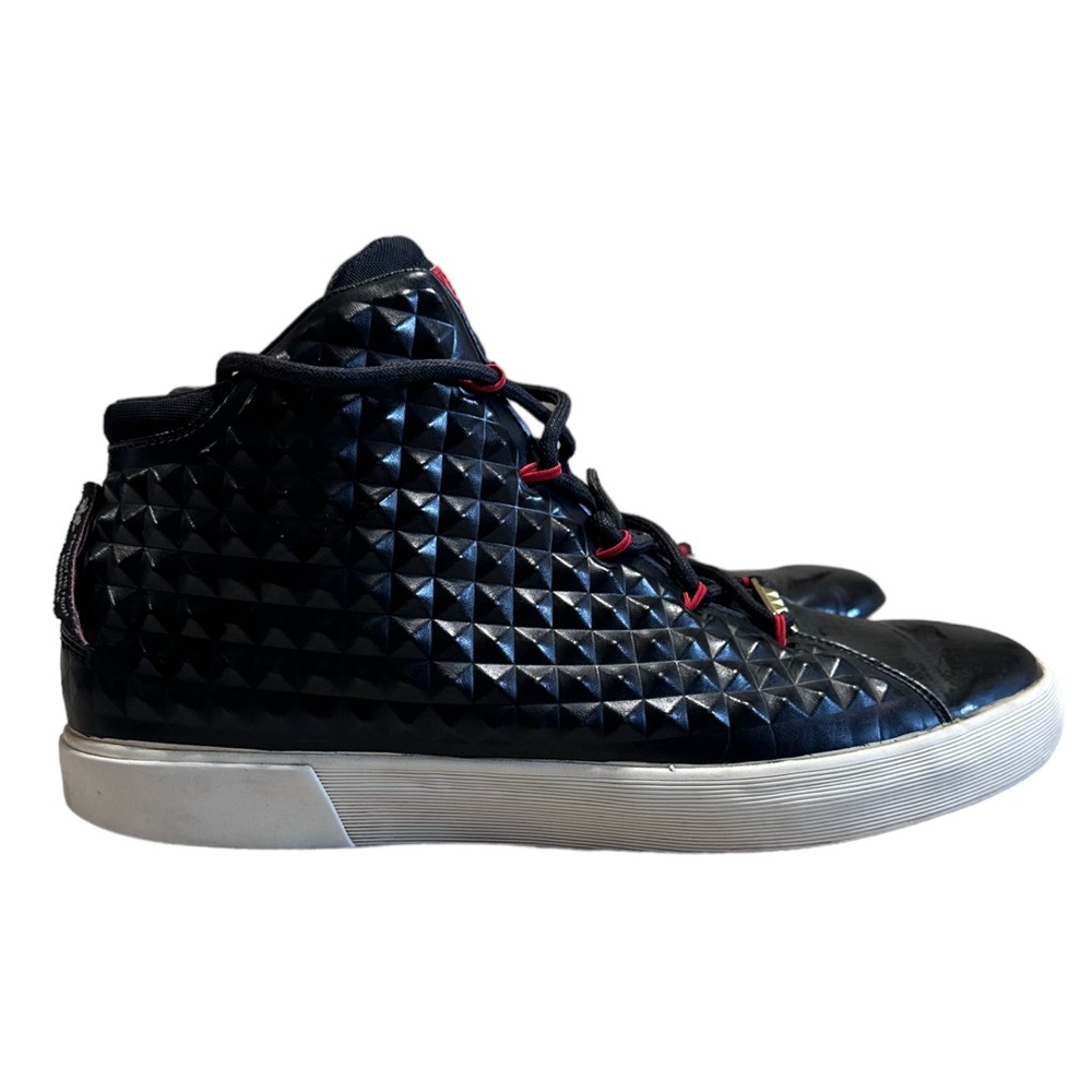 Nike LeBron 12 NSW Lifestyle Sneakers Mens Size 10 Black Red Gold Mid Top - Picture 2 of 7